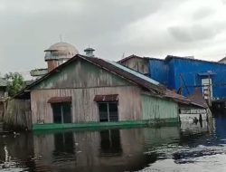 Rumah Ambruk di Kelayan A, Tiga Keluarga Kehilangan Tempat Tinggal