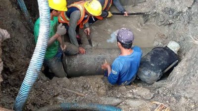 PTAM Intan Banjar Lakukan Uji Coba Pengaliran Pipa Baru di Sungai Lulut