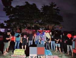 Dikejar Hingga Menabrak Truk Tronton, Polda Kalsel Gagalkan Upaya Kabur Penyelundup 33 Kilogram Sabu