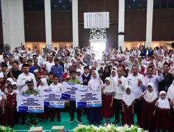 Pemkab Balangan Serahkan Kartu Balangan Pintar untuk Dukung Pendidikan Siswa