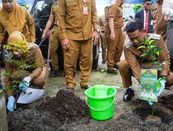 Hari Pertama Bertugas, Walikota Banjarmasin Ajak ASN Atasi Krisis Sampah