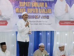 Hujan Tak Surutkan Antusiasme Warga Sambut Safari Ramadan Bupati Banjar di Martapura Timur