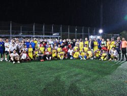 Owner Barito Putera dan Manajemen Bank Kalsel Pererat Silaturahmi dengan Bermain Bola