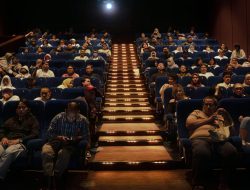 Antusiasme Penonton Memuncak! Special Screening Qodrat 2 di 10 Kota