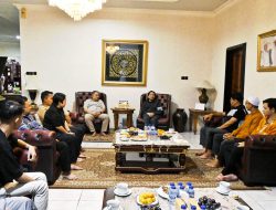 Owner Barito Putera Apresiasi Pemenang dan Hasil Karya Lomba Pantun: Wujud Pelestarian Budaya Banjar