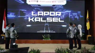 Serahkan Penghargaan, Wamen PAN-RB Beri Saran Layanan Publik Sesuai Karekteristik Daerah Kalsel