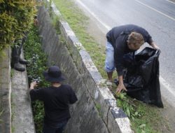 AKSI Jumat Bersih, Langkah Nyata Bupati Andi Rudi Latif Wujudkan Lingkungan Sehat di Tanah Bumbu