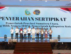 Percepat Pendaftaran Tanah di Sumut, Menteri Nusron Serahkan 875 Sertipikat Tanah