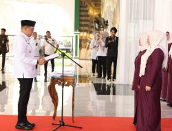 Bupati Andi Rudi Latif Lantik Pengurus GOW