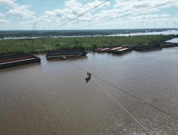 PLN Gerak Cepat Perbaiki Jaringan Transmisi Pasca Insiden Konduktor Putus di Sungai Barito