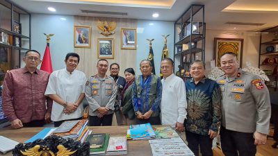 Kapolri Harapkan PWI Segera Bersatu