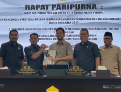 DPRD Banjarmasin Terima Penyampaian Raperda Perubahan APBD 2025