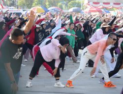 Peringati Hari buruh, Pemkab Balangan Gelar Senam bersama