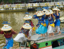 Festival Pasar Terapung Kalsel 2025: Perkuat Citra Banjarmasin Sebagai Kota Seribu Sungai