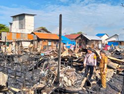 Kebakaran di Pelambuan 24 Rumah Hangus Terbakar
