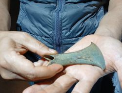 Temuan Peninggalan Prasejarah Gegerkan Desa Paau, Kapak Corong Jadi Sorotan