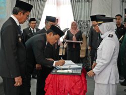 Dorong Optimalisasi Tugas dan Pelayanan Publik, Bupati Balangan Lantik 13 Pejabat