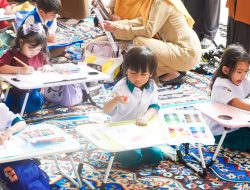 Antusias Anak-Anak Paud Terpancar Dari Setiap Goresan Krayon Saat Lomba Mewarna