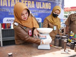 Pemkab Banjar Gelar Tera Ulang UTTP di Pasar Karang Intan, Jamin Keakuratan Alat Timbang Pedagang