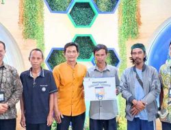 Empat Pelaku UMKM Terima Bantuan Rombong Barakah Bank Kalsel