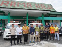 Gandeng BPKH, Anggota DPR RI Bang Sandi Serahkan Bantuan Mobil Ambulans & Mobil Niaga Untuk Warga Banua 