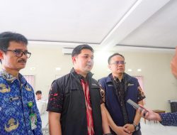 Ribuan Warga Banjarbaru Terima Beras Bantuan