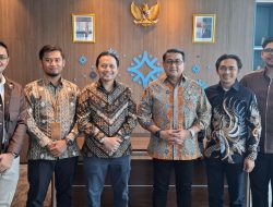 Dorong Pertumbuhan Ekonomi Kreatif, Wagub Kalsel Hasnuryadi Bertemu Menparekraf di Jakarta