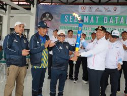 Obor Semangat Porprov XII Singgah di Barito Kuala, Bupati Bahrul Ilmi: Junjung Sportivitas, Harumkan Nama Daerah