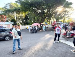 Shooting Bola Basket ke Keranjang Berhadiah Beras SPHP