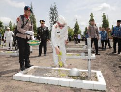 Gubernur H. Muhidin Ajak Masyarakat Meneladani Semangat Pahlawan