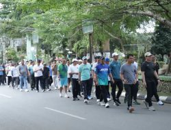 Bangun Semangat Kebersamaan, Bank Kalsel Gelar Jalan Sehat