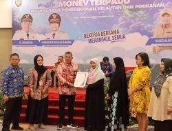 Perluas Jangkauan Pasar, UMKM Hasil Pengolahan Perikanan Kalsel Terima Sertifikat Tanda SNI