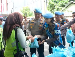 Sempat Dikira Razia, Kegiatan Jumat Berkah Propam Polda Kalsel Diserbu Warga
