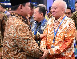 Terima Arahan Presiden Prabowo, Gubernur H. Muhidin Komitmen Perkuat Hilirisasi Komoditas Hingga Pengembangan Ekonomi Syariah dan UMKM