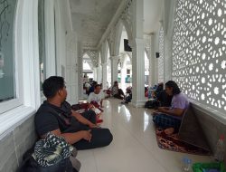 Lima Hari Perjalanan dari Gorontalo, Rahmat dan Safrudin Pertama Kali Ikuti Momen 5 Rajab di Sekumpul