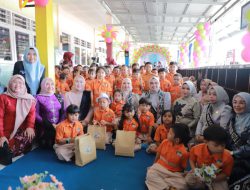 Bunda PAUD Kalsel Tanamkan Nilai-nilai Kebaikan kepada Anak-Anak TK Jhonlin Pertiwi