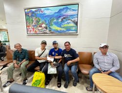 Momen Hari Ibu, Panjat Tebing Kalsel Serahkan Bantuan kepada Atlet