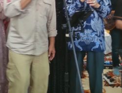 Duet Merdu Dua Mantan Gubernur di Resepsi Perkawinan