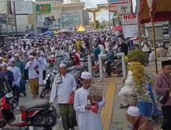 Kemacetan Jelang 5 Rajab Sekumpul, Jemaah Diimbau Jaga Adab dengan Tidak Merokok di Jalan