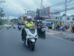 Tembus Kerumunan, Kapolda Kalsel Naik Motor Cek Kesiapan Pengamanan dan Pelayanan Posko Momen 5 Rajab