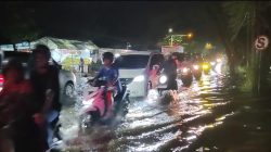 Sebagain Wilayah Banjarmasin Kecalapan, Diduga Akibat Pasang Tinggi Laut dan Air Kiriman dari Hulu