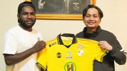 Ricky Ricardo Cawor Resmi Berseragam Barito Putera