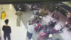 Terekam CCTV, Keributan Bersenjata Terjadi di Parkiran Ritel Modern Jalan Keramat