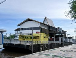 Tongkang Depan Balai Kota Mengganggu Estetika, Pemindahan Masih Sebatas Wacana