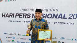 Puncak HPN 2026 Serang, Bupati Tanah Laut Terima Penghargaan SIWO Award