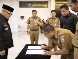 Dorong peningkatan kinerja, Bupati Lantik dan Promosikan Pejabat Administrator Pengawas dan Kepala Puskesmas