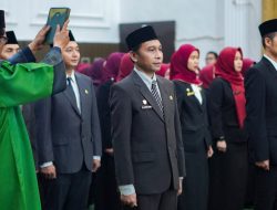 Tanamkan Kebaikan dalam Melayani, Lisa Halaby Kukuhkan Pejabat Lingkup Pemkot Banjarbaru