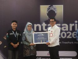 Dedikasi Membangun Banua, Wali Kota Banjarbaru Dianugerahi Penghargaan Perempuan Inspiratif