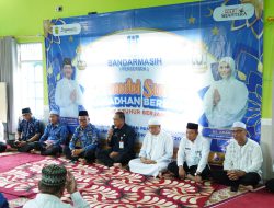 Serambi Surau PAM Bandarmasih Sasar Sungai Lulut, 50 Paket Sembako dan Bantuan Operasional Diserahkan