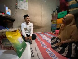 Pressroom Balai Kota Banjarmasin Berbagi di Ramadan, Wali Kota Serahkan Bantuan Langsung kepada Warga